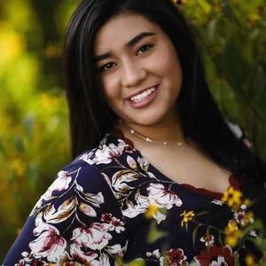 Meet your Posher, Isabella